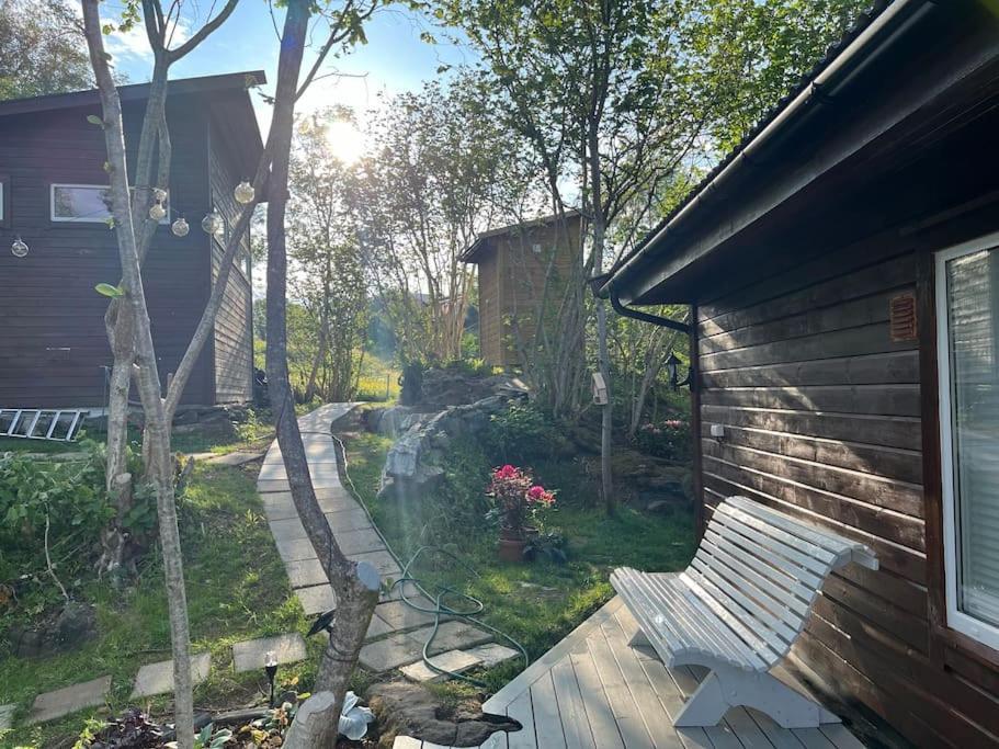 Gjestehytte Pa Moster Med Boblebad Bomlo Esterno foto